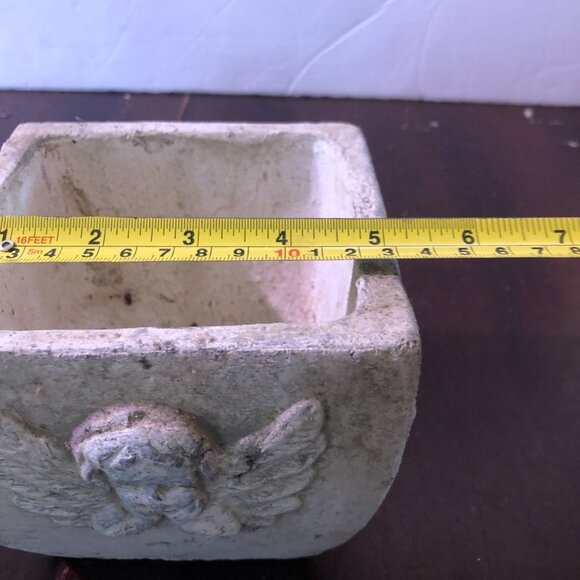 - Angel Plant pot. (2pots) - Picture 4 of 6